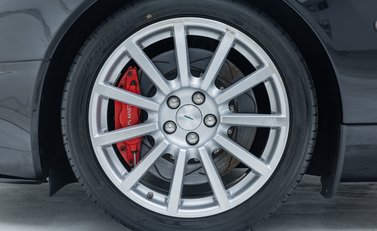 Aston Martin Vanquish S Ultimate 29