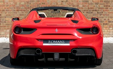 Ferrari 488 Spider 7