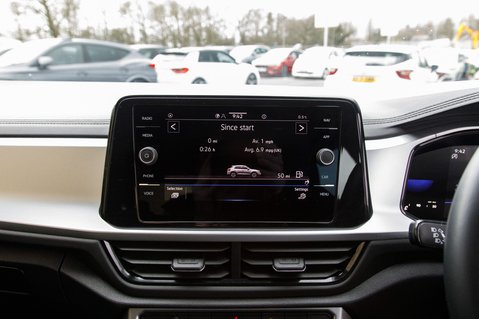 Volkswagen T-Roc LIFE TSI 30