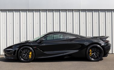 McLaren 720S Peformance 2