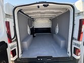 Renault Trafic AUTO SWB L1H1 Low Roof Business SL29 Air Con Sensors EURO 6 9