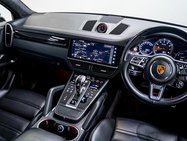 Porsche Cayenne 4.0T V8 GPF Turbo SUV 5dr Petrol TiptronicS 4WD Euro 6 (s/s) (550 ps) 6