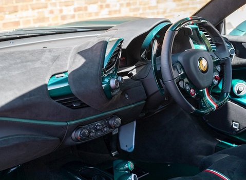 Ferrari 488 Pista 15