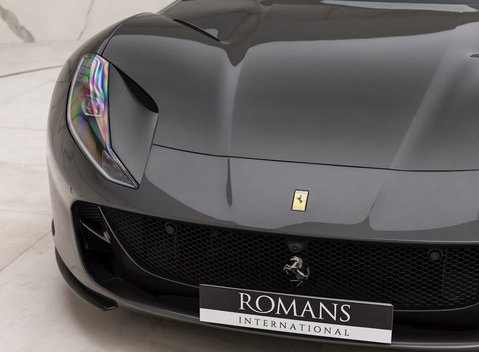 Ferrari 812 Superfast 21