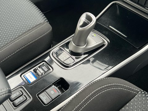 Mitsubishi Outlander PHEV DESIGN 23