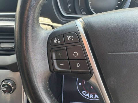 Volvo V40 2.0 V40 Inscription T3 5dr 49