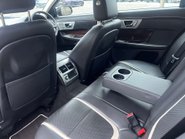 Jaguar XF 2.2d Portfolio Saloon 4dr Diesel Auto Euro 5 (s/s) (200 ps) 36