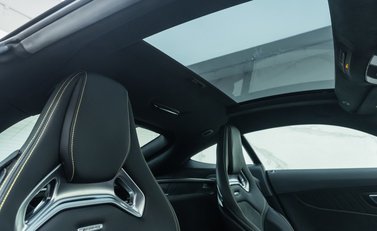 Mercedes-Benz Amg GT S PREMIUM 16