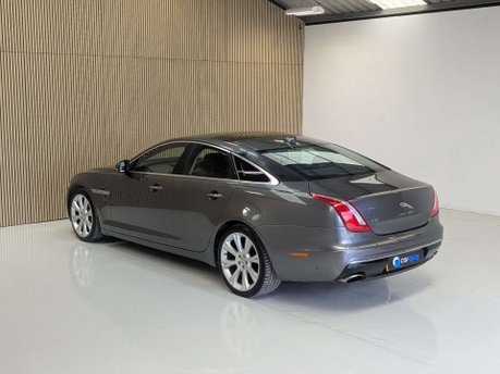 Jaguar XJ 3.0 XJ Portfolio V6 D Auto 4dr 17
