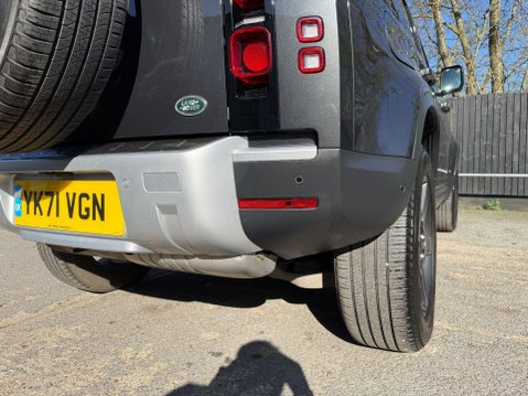 Land Rover Defender HARD TOP SE MHEV 41