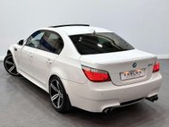 BMW M5 5.0 V10 Saloon 4dr Petrol SMG Euro 4 (507 ps) 18