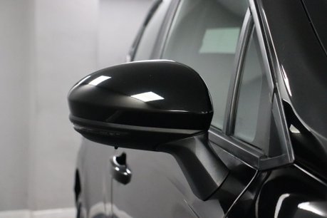 Renault Clio ICONIC TCE 33