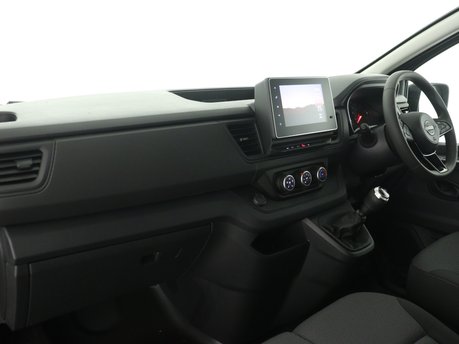 Nissan Primastar 30 L1H1 2.0 dCi 130ps Acenta 11