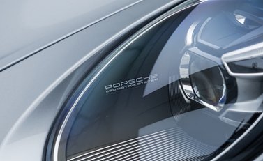 Porsche 911 GT3 Touring (992) 27