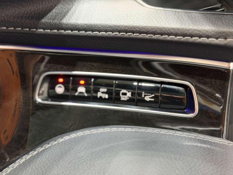 Mercedes-Benz S Class 5.5 S63 V8 AMG S Coupe 2dr Petrol SpdS MCT Euro 6 (s/s) (585 ps) 51