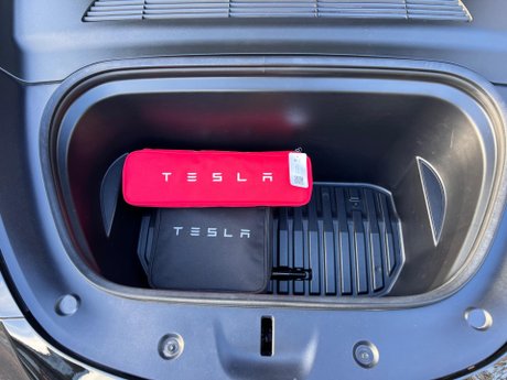 Tesla Model Y (Dual Motor) Long Range Auto 4WDE 5dr 38