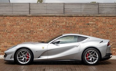 Ferrari 812 Superfast 2