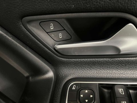 Mercedes-Benz A Class 1.3 A 180 SE Auto 5dr 11