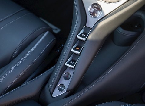 McLaren 720S Luxury 19