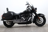 Harley-Davidson Softail Heritage SOFTAIL HERITAGE CLASSIC 114 19 FLHCS