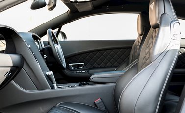 Bentley Continental GT V8 S Mulliner 13