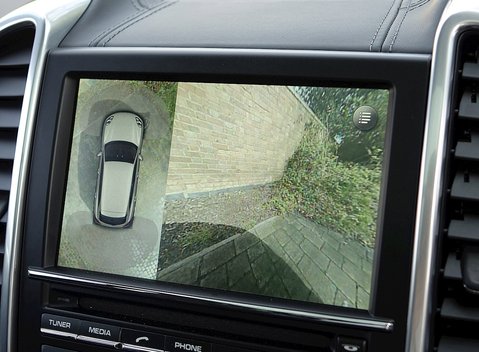 Porsche Cayenne Turbo S 9