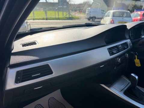 BMW 3 Series 2.0 318d M Sport Touring Steptronic Euro 5 5dr 31