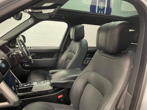 Land Rover Range Rover 3.0 SD V6 Vogue Auto 4WD Euro 6 (s/s) 5dr 18