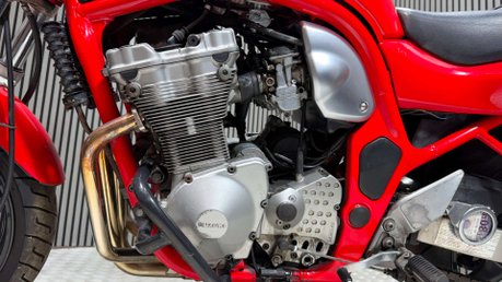 Suzuki Bandit 600 GSF 1996 MK1 RUNNING PROJECT BIKE ONLY 26K NAKED A2 24