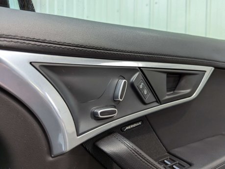 Jaguar F-Type 3.0 F-Type V6 R-Dynamic Auto 3dr 68