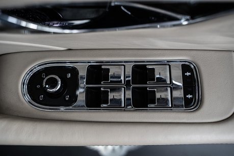 Bentley Flying Spur 6.0 W12 Saloon 4dr Petrol Auto 4WD Euro 6 (635 ps) 8