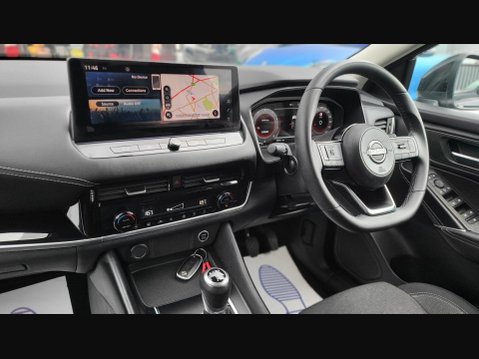 Nissan Qashqai DIG-T N-CONNECTA MHEV 13