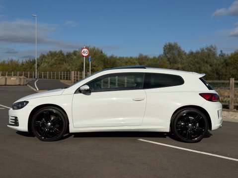Volkswagen Scirocco R LINE TDI BLUEMOTION TECHNOLOGY DSG 9