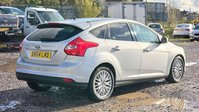 Ford Focus 1.6 Zetec Navigator Hatchback 5dr Petrol Powershift Euro 5 (125 ps) 17