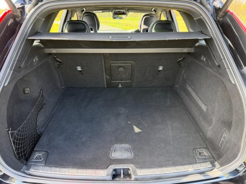 Volvo XC60 2.0 D4 R-Design Pro Auto AWD Euro 6 (s/s) 5dr 54
