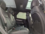 Land Rover Discovery 3.0 Discovery R-Dynamic HSE MHEV Auto 4WD 5dr 45