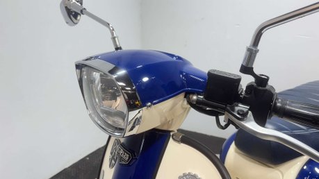 Royal Alloy GP AC 2019 ONLY 168 MILES NEW MOT CUSTOM SCOOTER 125CC LEARNER 32