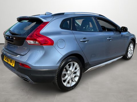 Volvo V40 T3 [152] Cross Country Pro 5dr Geartronic 8