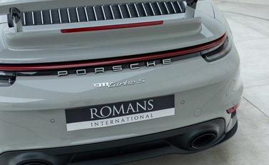 Porsche 911 Turbo S Cabriolet (992) 39