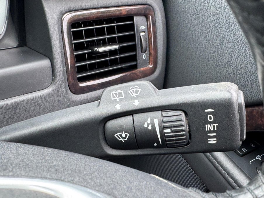 2015 Volvo V70 — image 33