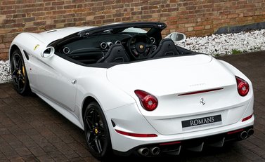 Ferrari California T 11