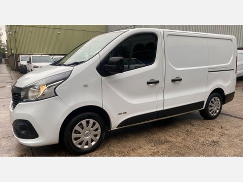 Renault Trafic 1.6 dCi 27 Business+ Panel Van 5dr Diesel Manual SWB Standard Roof Euro 5 ( 16