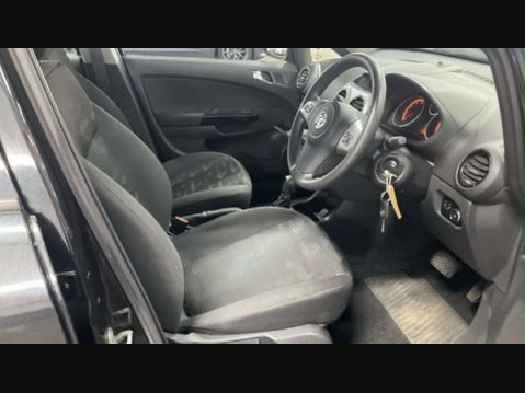 Vauxhall Corsa 1.4 Corsa Design AC Auto 5dr 17