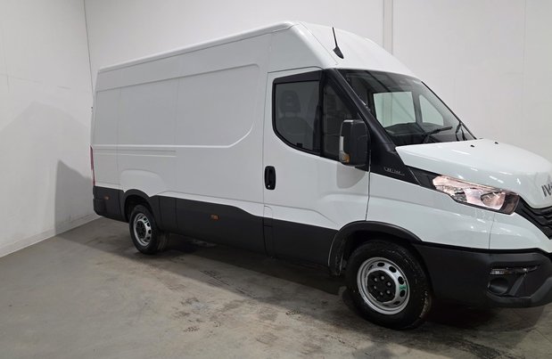 Iveco Daily 2.3 35S14 H2 Roof Business Van 3520L WB
