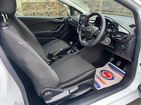 Ford Fiesta TREND 17