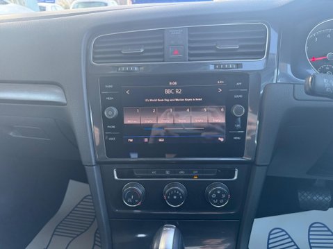 Volkswagen Golf 1.0 TSI BlueMotion Tech SE DSG Euro 6 (s/s) 5dr 22