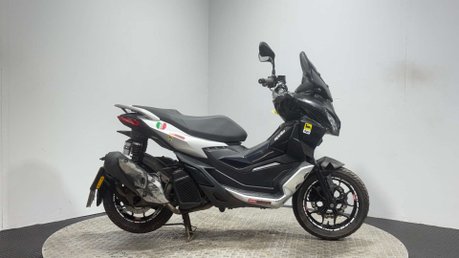 Aprilia SR GT 2022 19K GOOD RUNNING PROJECT SCOOTER 125CC MAXI SPORT MOPED 1