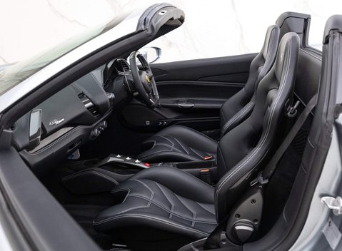 Ferrari 488 Spider 10