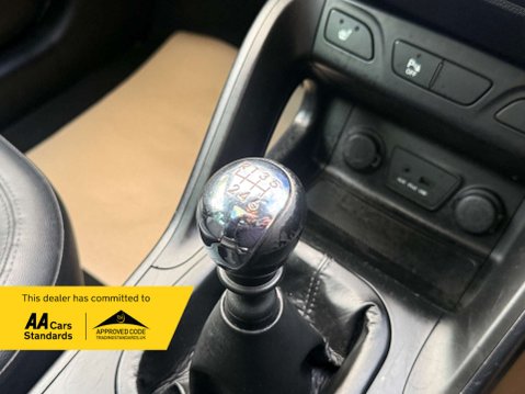 Hyundai ix35 2.0 ix35 Premium 4WD CRDi 134 4WD 5dr 57