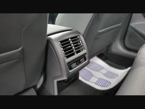 Volkswagen Golf GTE DSG 17